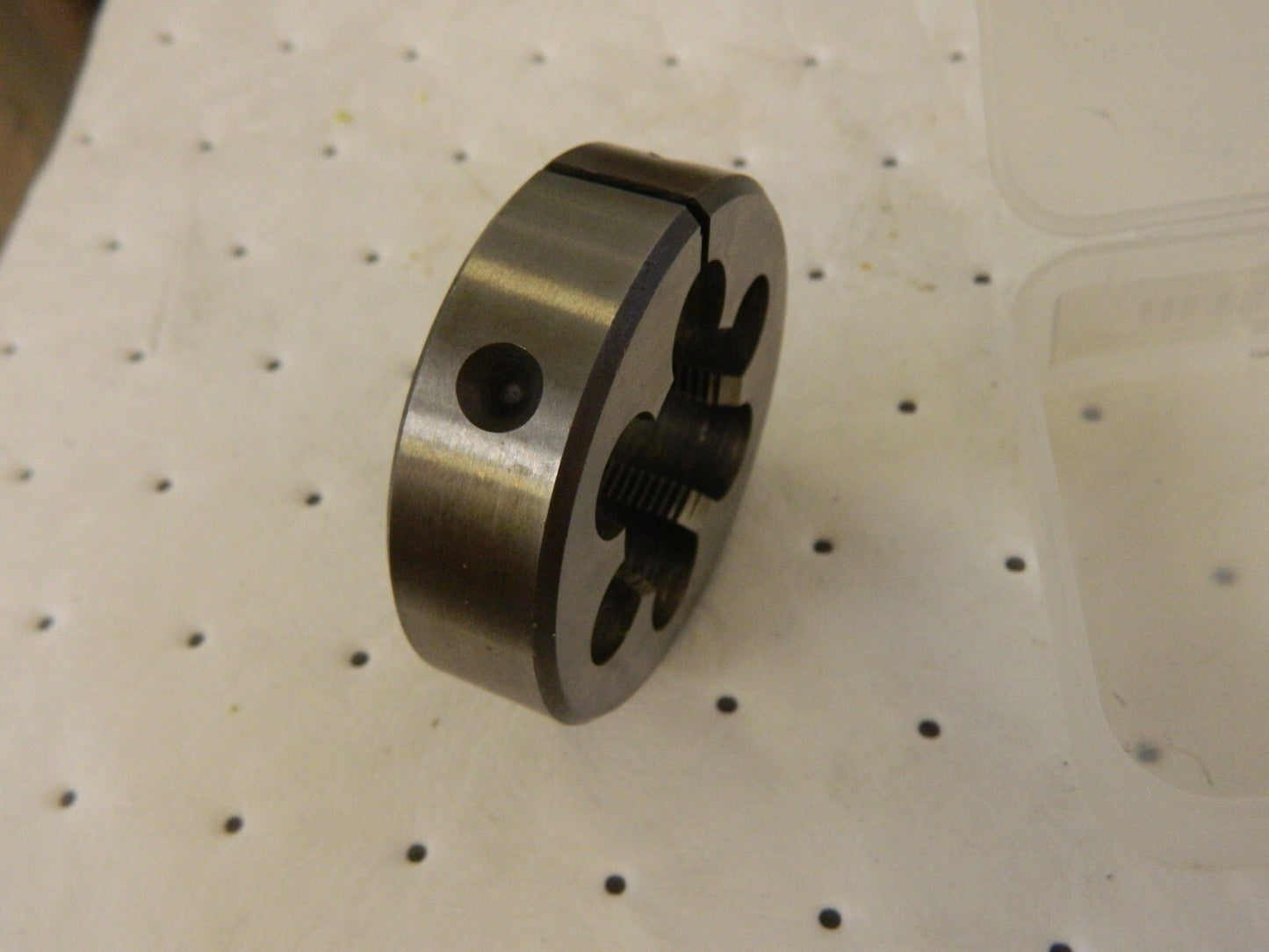 Round Die: 1-3/16-18, High Speed Steel 315-1532