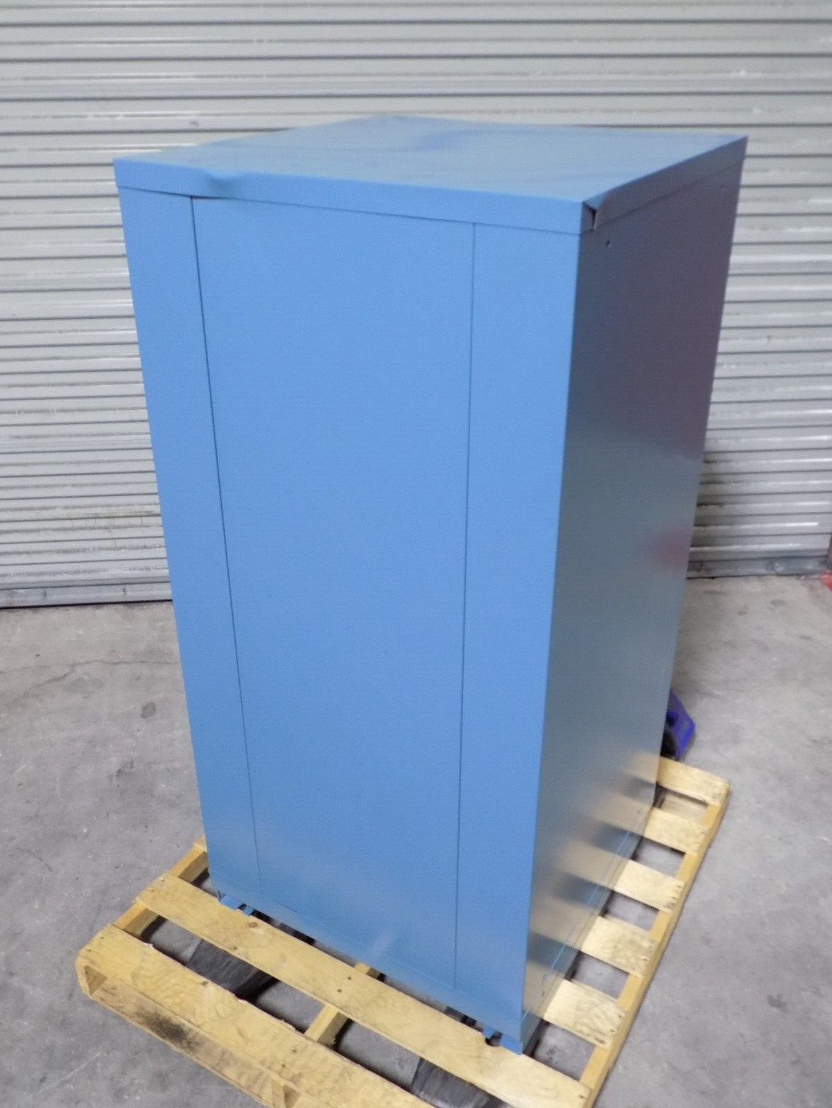 Lista Modular Storage Cabinet 11 Drawer 59" x 28" x 28" Steel Blue DAMAGED
