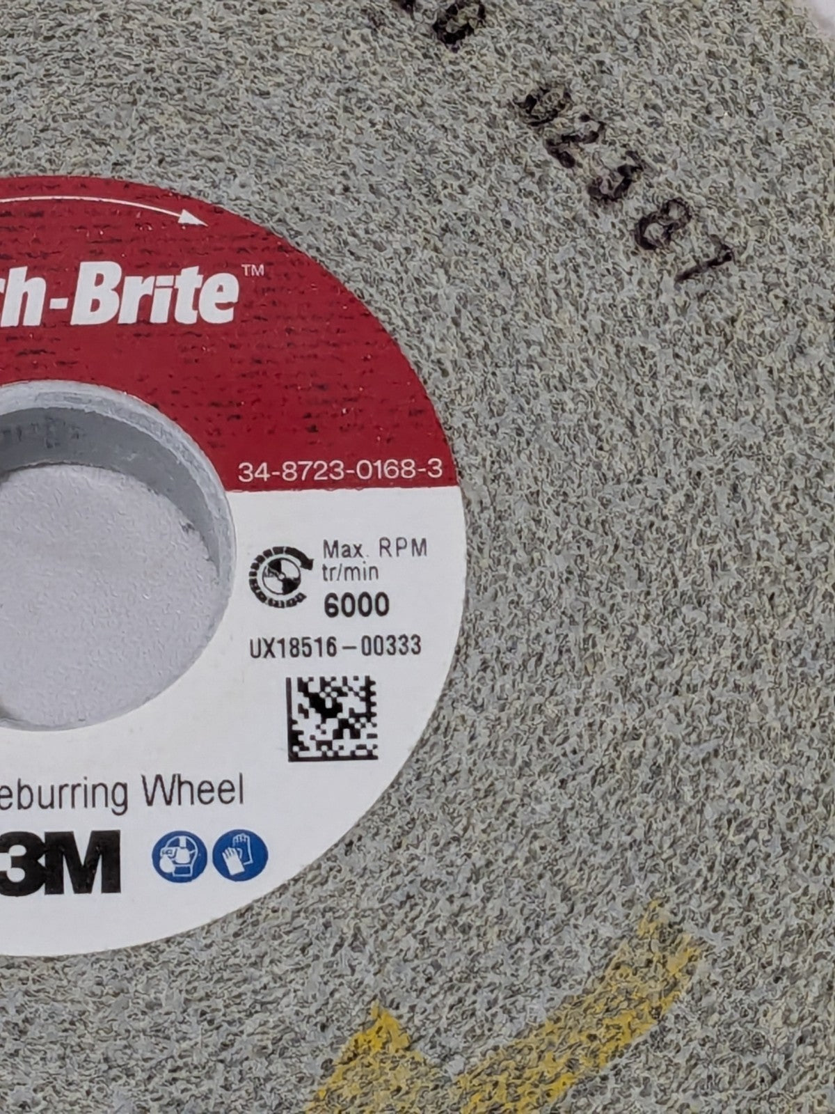3M Deburring Wheel: 6" Dia, 1/2" Face Width, 1" Hole, Density 8
