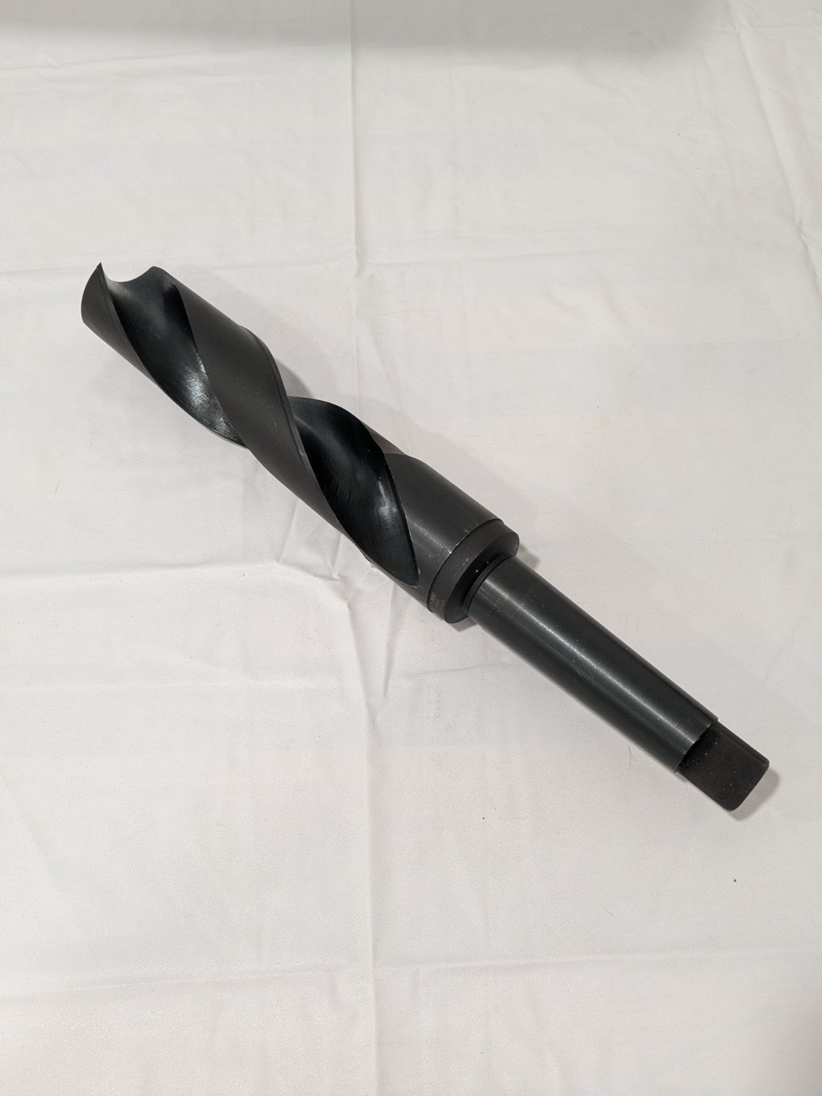 Taper Shank Drill Bit: 1-29/32" Dia, 4MT, 118 ° Point, High Speed Steel 01541580