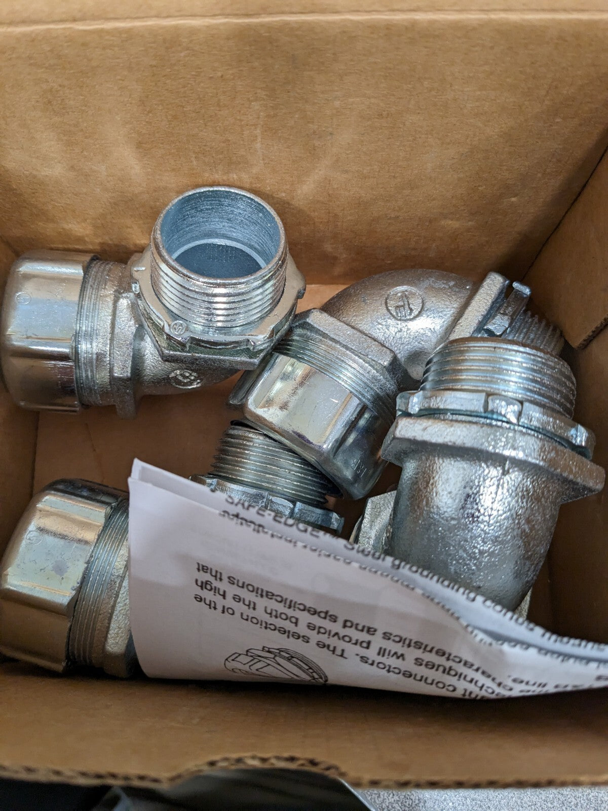 T&amp;B 1" Conduit Connector: For Liquid-Tight, Malleable Iron &amp; Steel