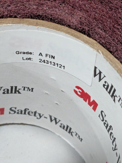 3M Non-Woven Roll: Aluminum Oxide, 3" Wide, 30' Long 7010309558