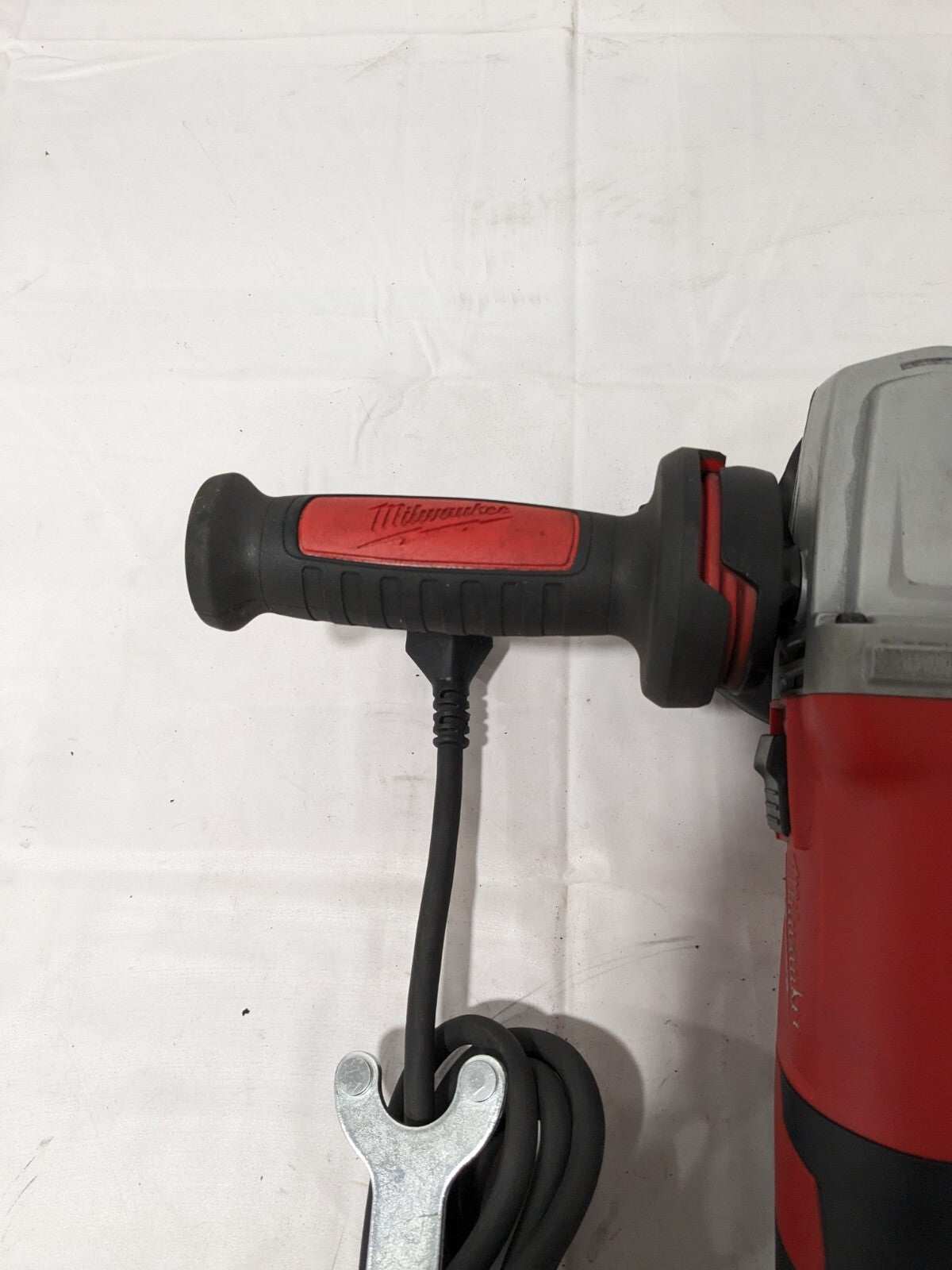 Milwaukee Corded Angle Grinder: 5" Wheel Dia, 11,000 RPM 6117-33 Parts/Repair