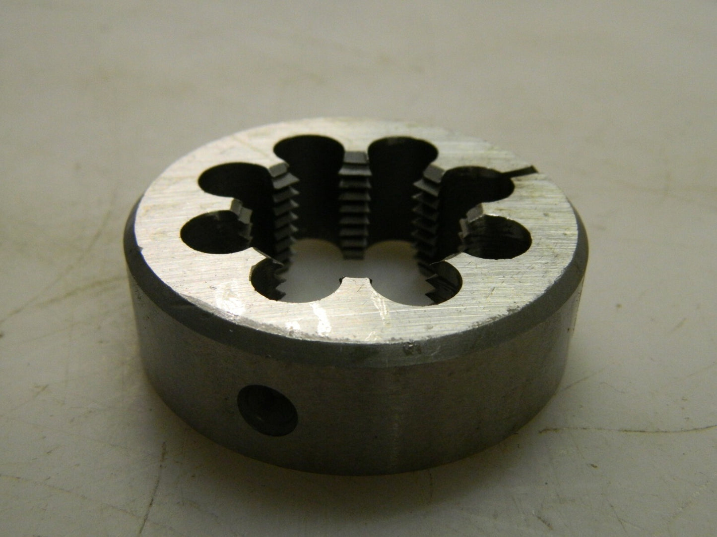 Interstate Round Pipe Die 1 - 11-1/2 NPT Thread 2-1/2" Outside Dia HSS 03801297