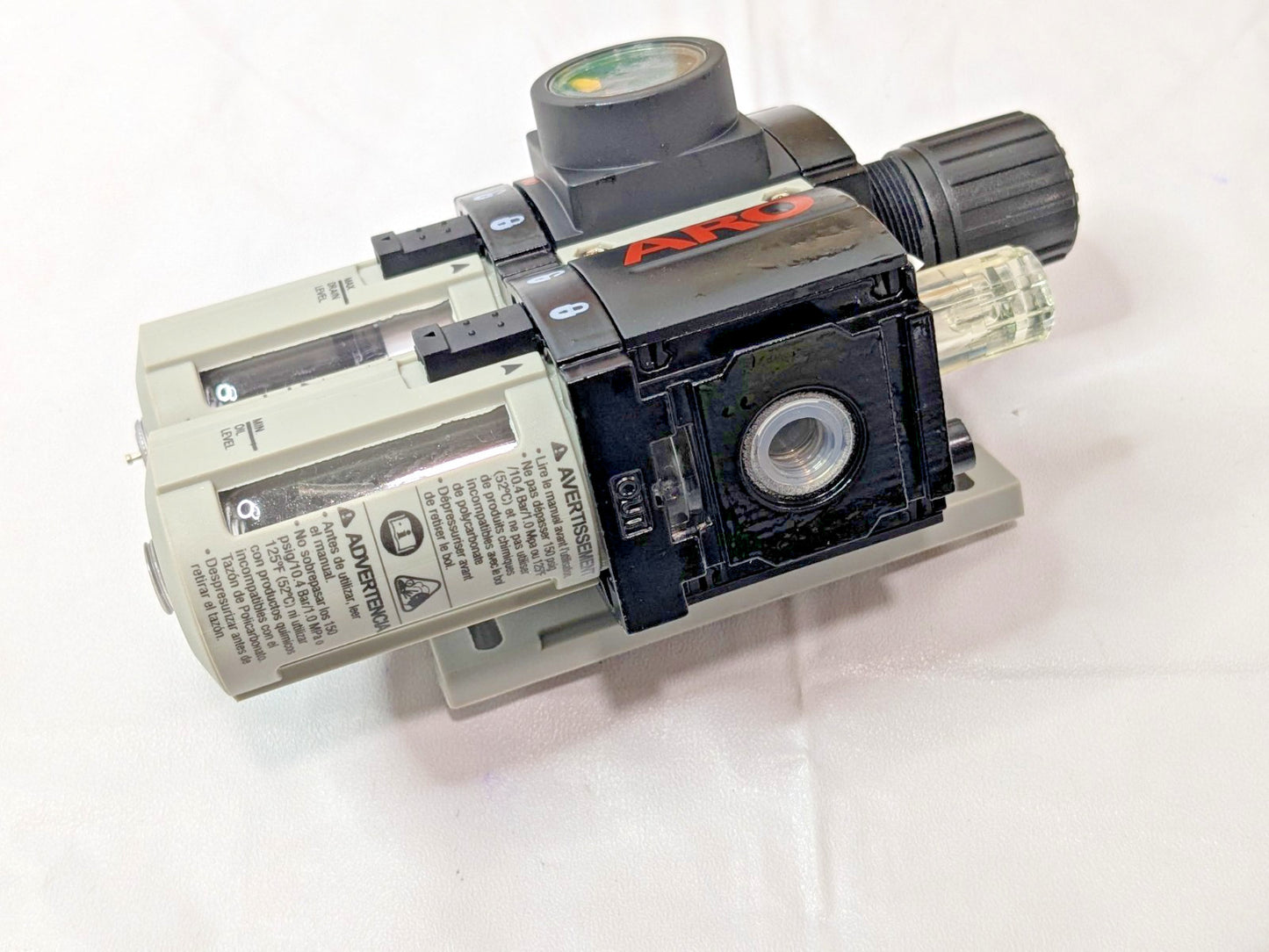 ARO/Ingersoll-Rand 2 Pc FRL w/Pressure Gauge 1/4NPT C38121-600
