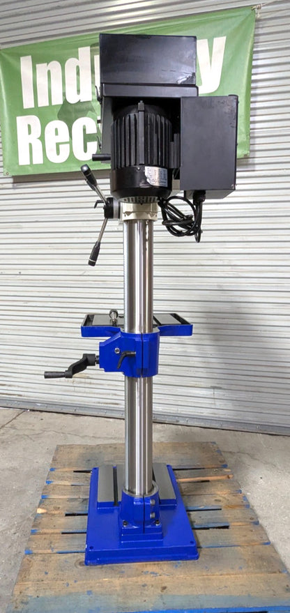 Vectrax 20" Variable Speed Drill Press  3MT  1HP  115V  RF-19V  *Scratch & Dent*