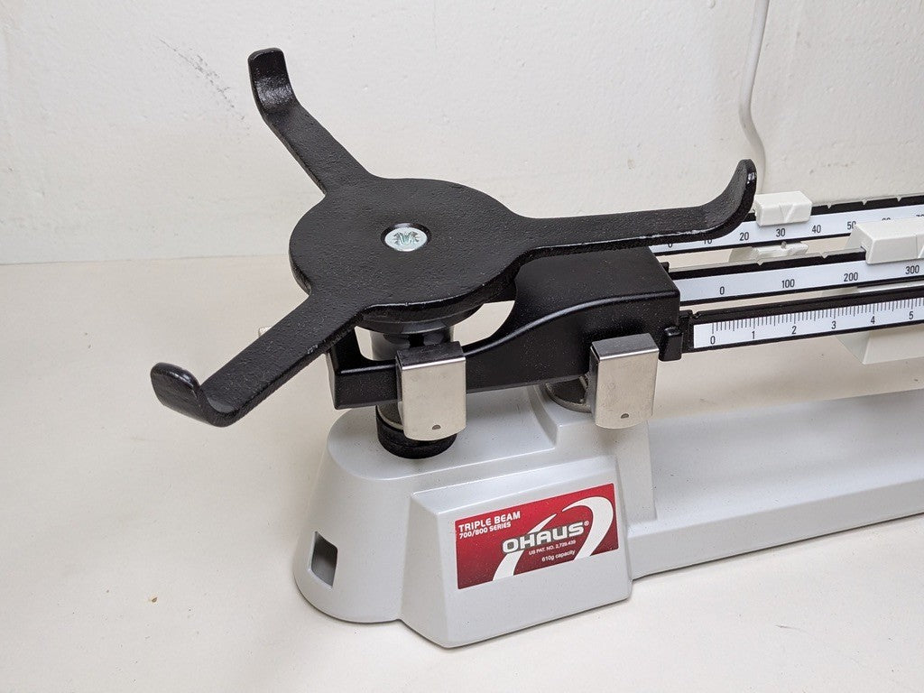 Ohaus 700/800 Series Mechanical Triple Beam Balance 610g Capacity