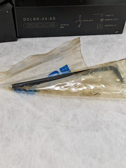 SECO Indexable Turning Toolholder: DCLNR-24-6D, Clamp 02565469