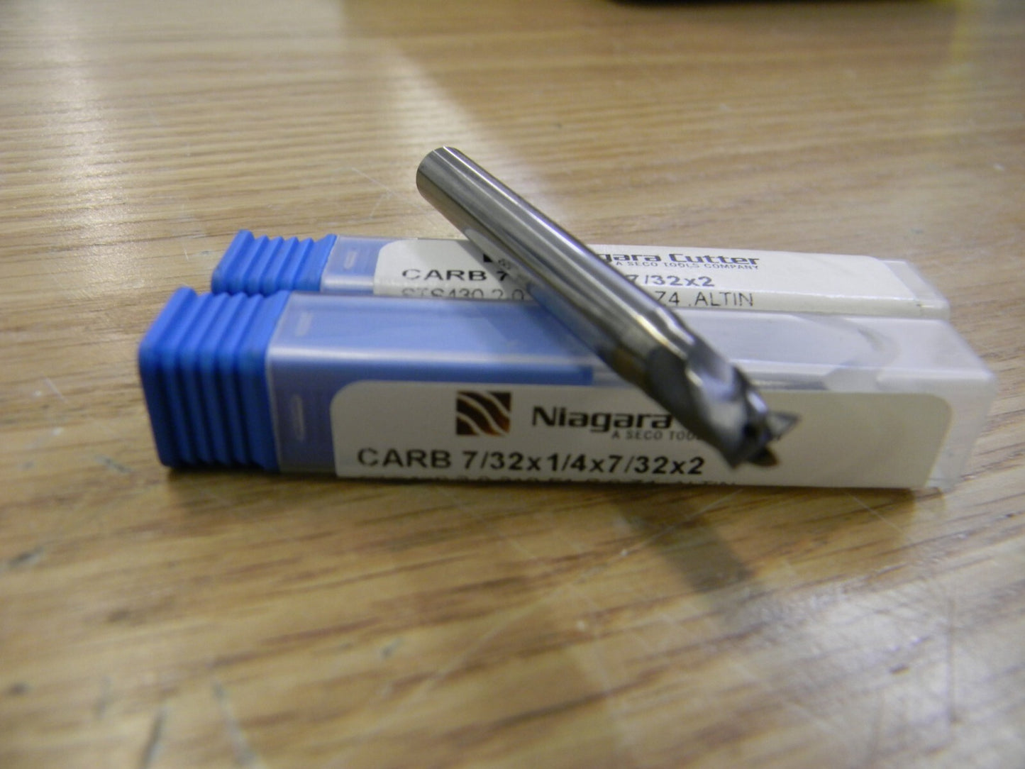 Niagara SC Sq End Mill 7/32" 7/32" LOC 1/4" Shk Diam 2" OAL 4 FL Qty 2 03084009