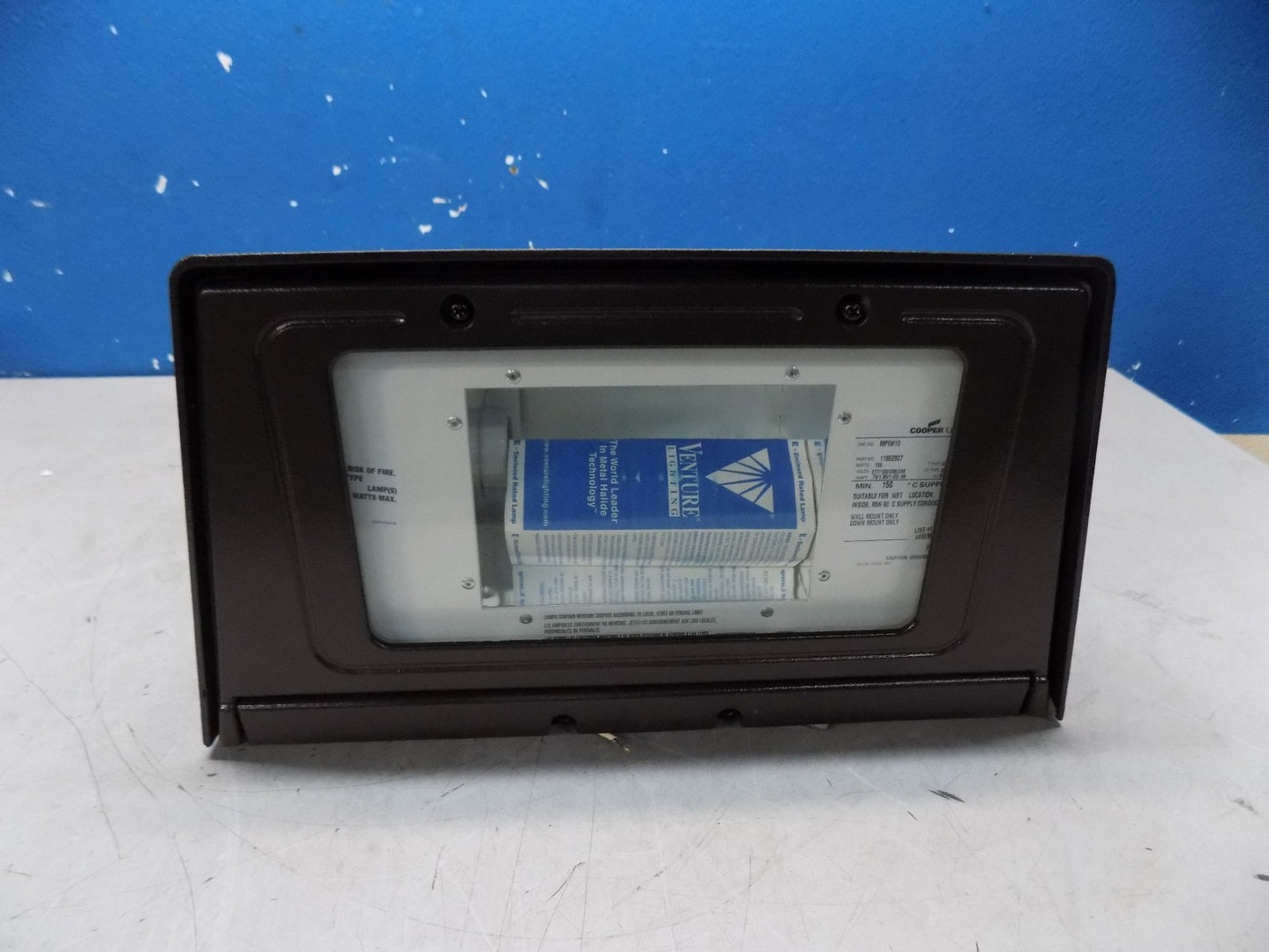 Lumark 150W MP Multi-Tap w/Lamp MPIW15