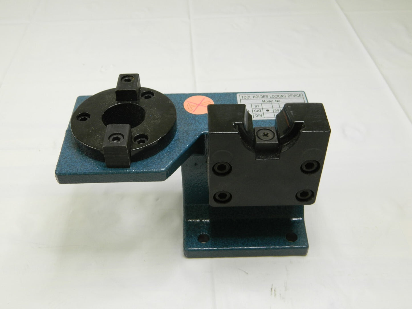Universal CNC Tool Holder Locking Device Type B CAT30