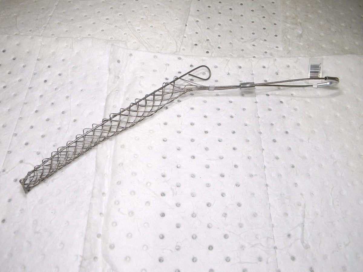 Woodhead Electrical 0.62 to 0.74" Tinned Bronze Offset Loop Support Grip 35