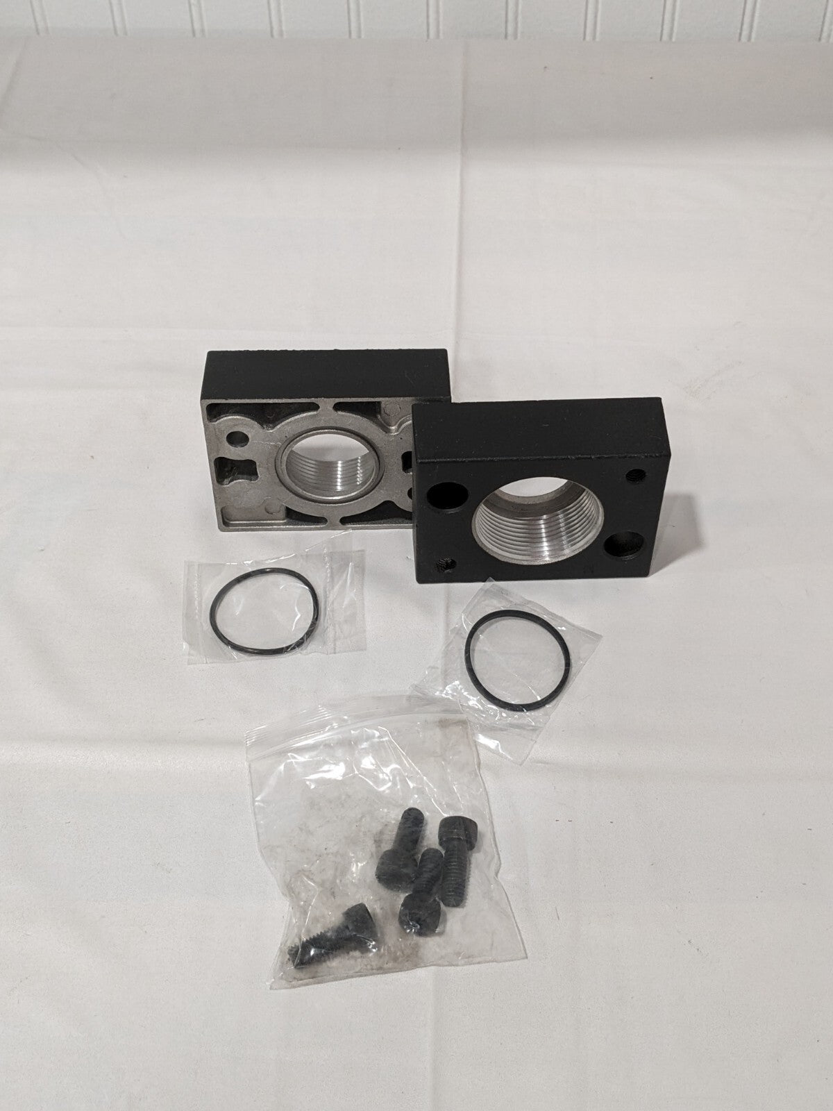 PARKER FRL Modular Port Block Kit: Nitrile, 1-1/2" Port, Use with P3N P3NKB9BCP