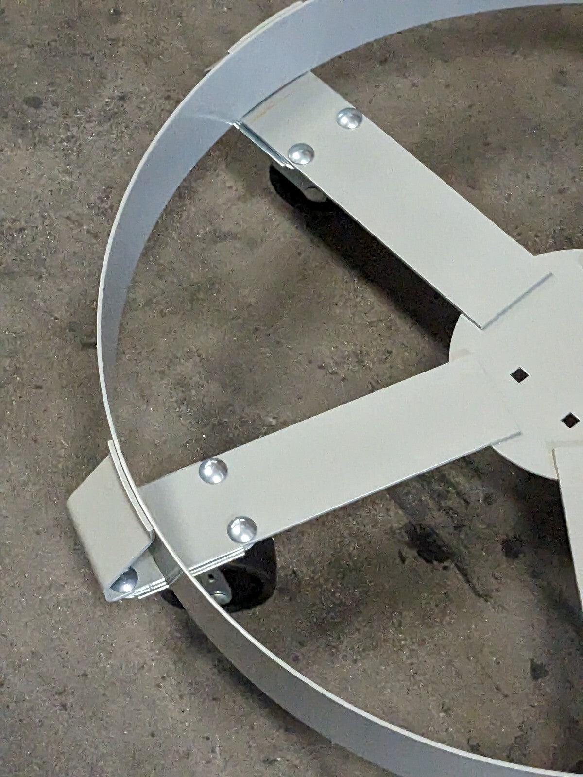 PRO-SOURCE 55 Gal Drum Dolly 1,400 Lb Capacity, For 1 Drum GMXXERW011