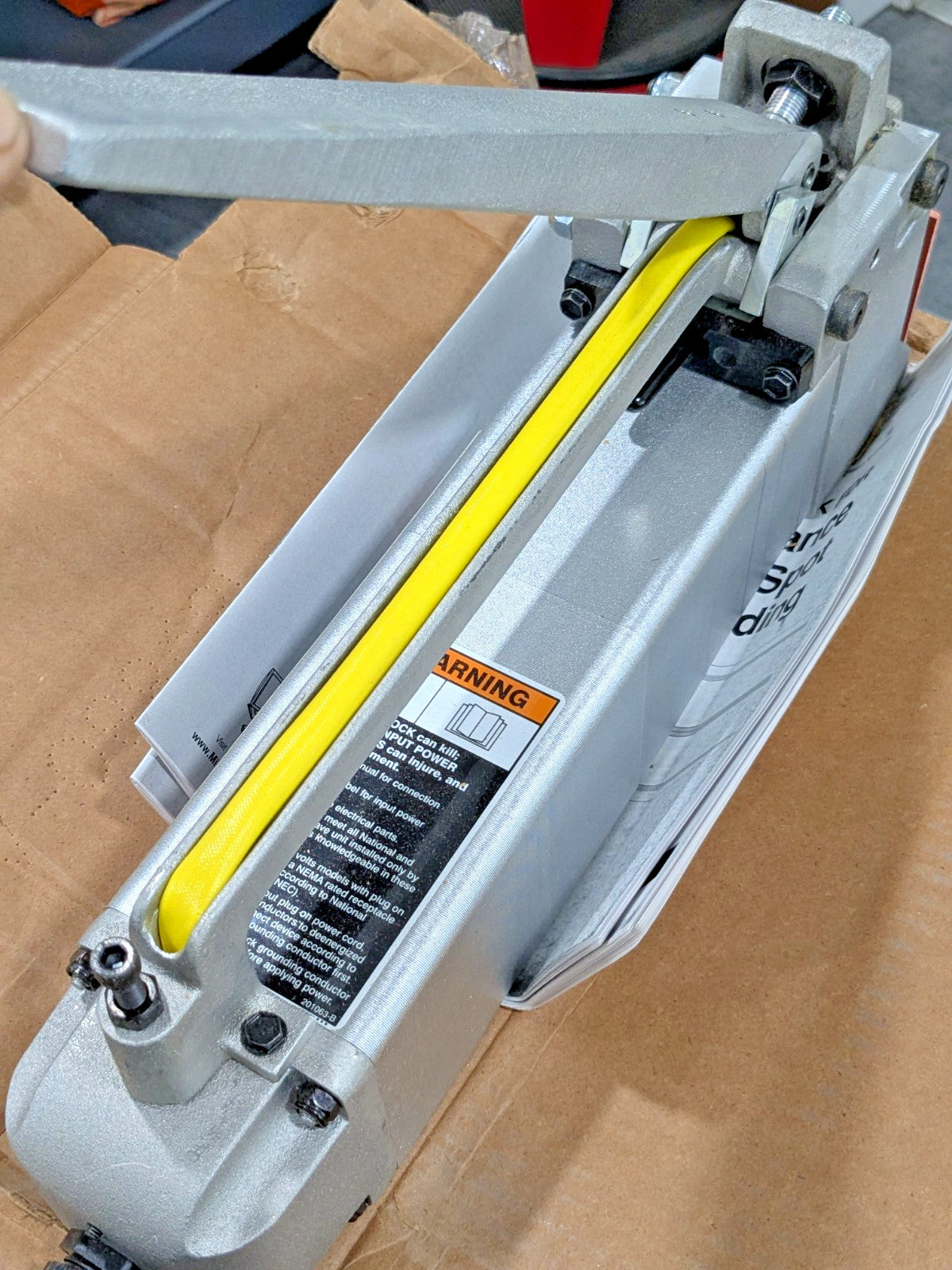 Miller LMSW-52 Air-Cooled Spot Welder 220V W/O Tongs or Tips 900377