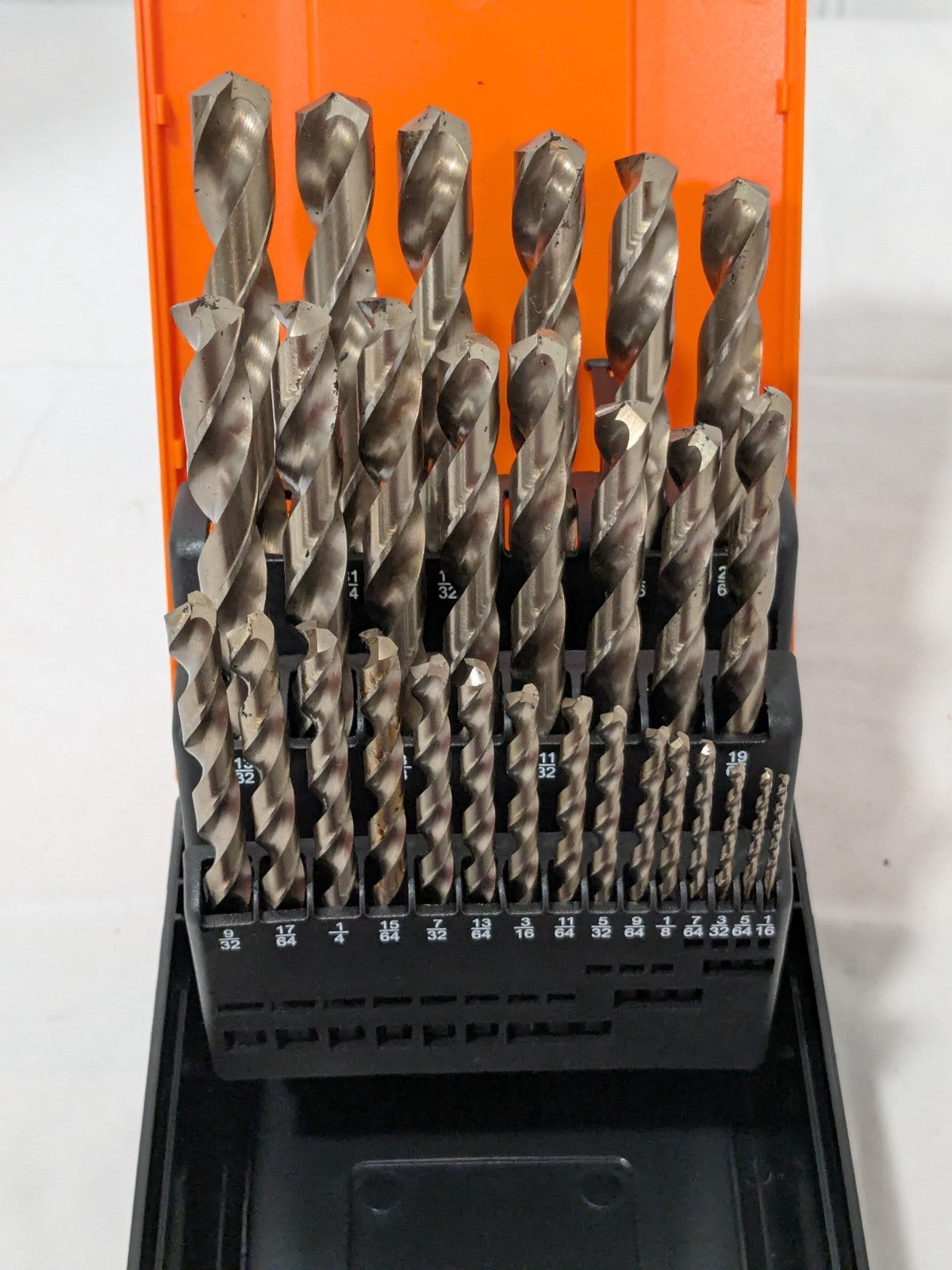 Hertel Jobber Length Drill Bit Set 24 Pc, 7/64 to 1/2", 135º 74129453 INCOMPLETE