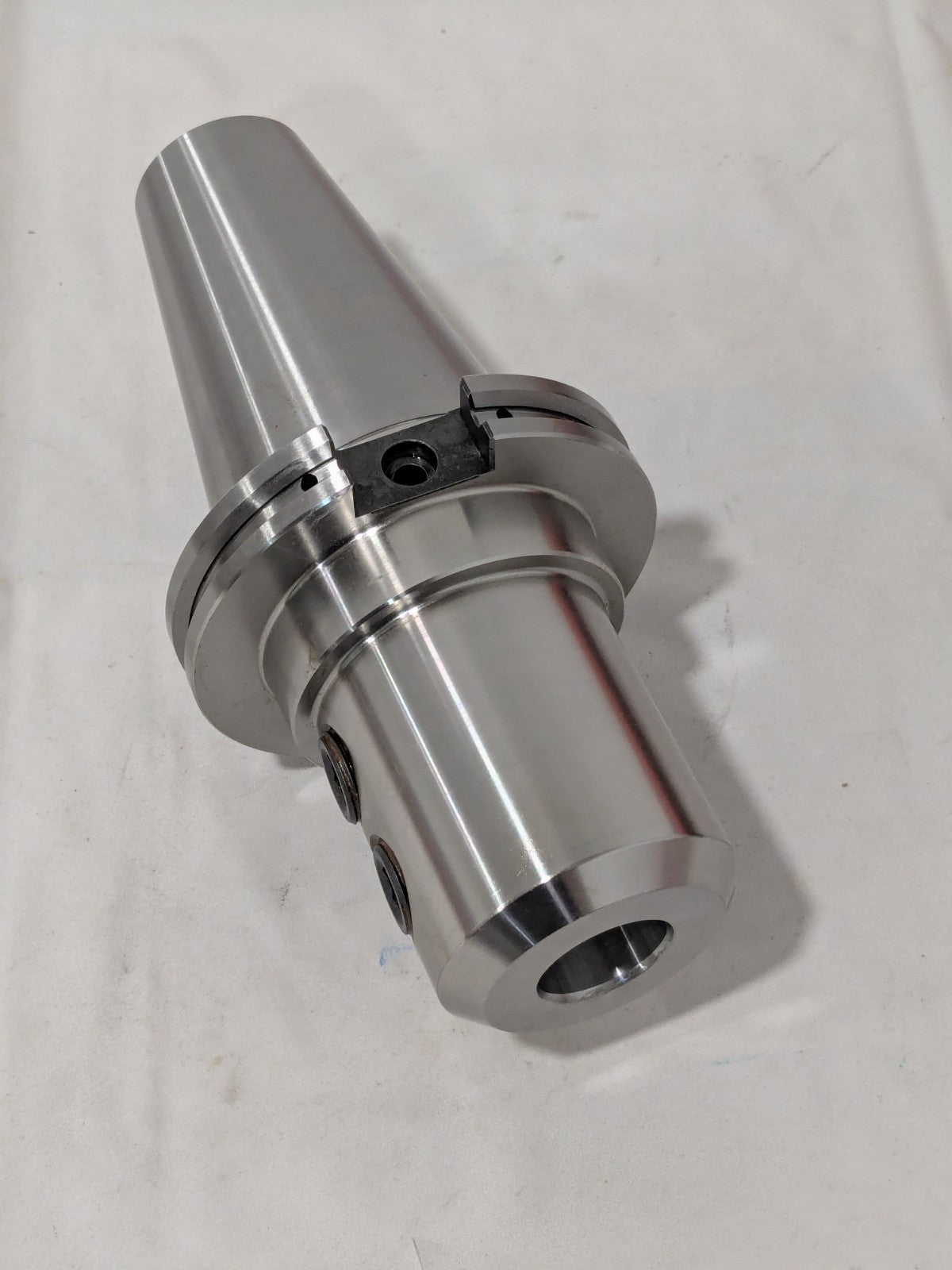 ACCUPRO End Mill Holder: 1" Hole CAT50 Taper Shank 775142