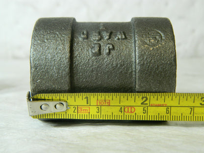J.P. Ward Malleable Iron Straight Coupling 1-1/4" Class 300 2-7/16" Le