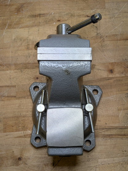 Wilton Mechanics Bench Vise w/ Swivel Base 4" Jaw Width 4-1/2" Opening