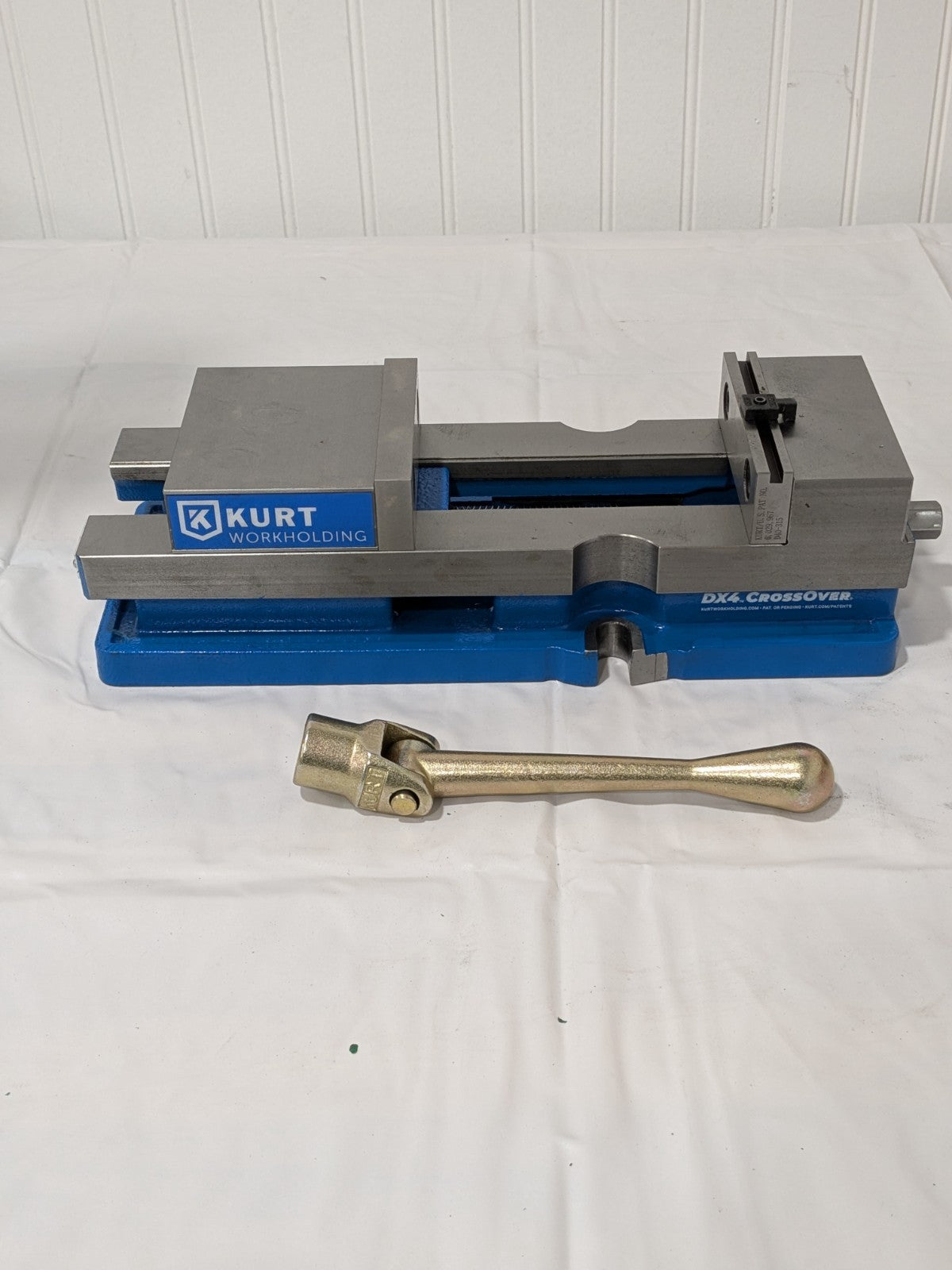 Kurt Machine Vise: Single-Station, 4.00" Jaw Width, 6-1/2" Jaw Opening DX4R