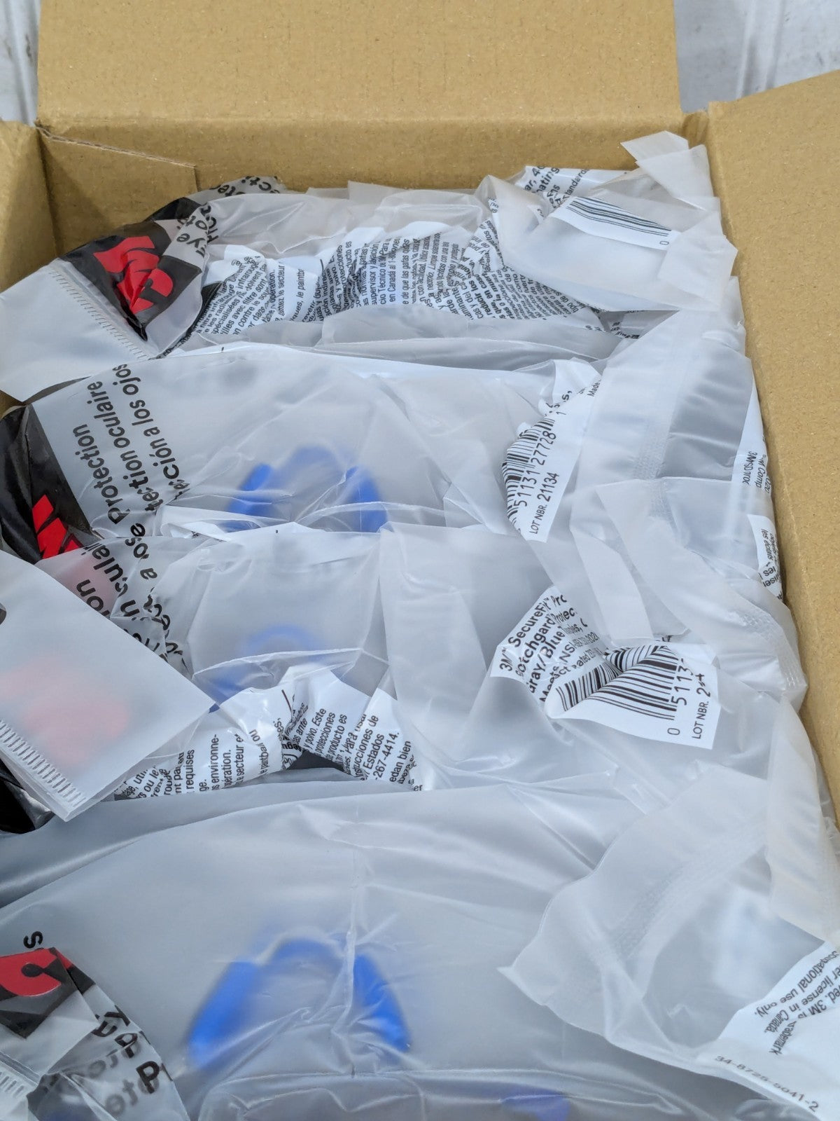 3M SecureFit Safety Glasses Anti-Fog & Scratch-Resistant Qty 20 Pairs 7100150838