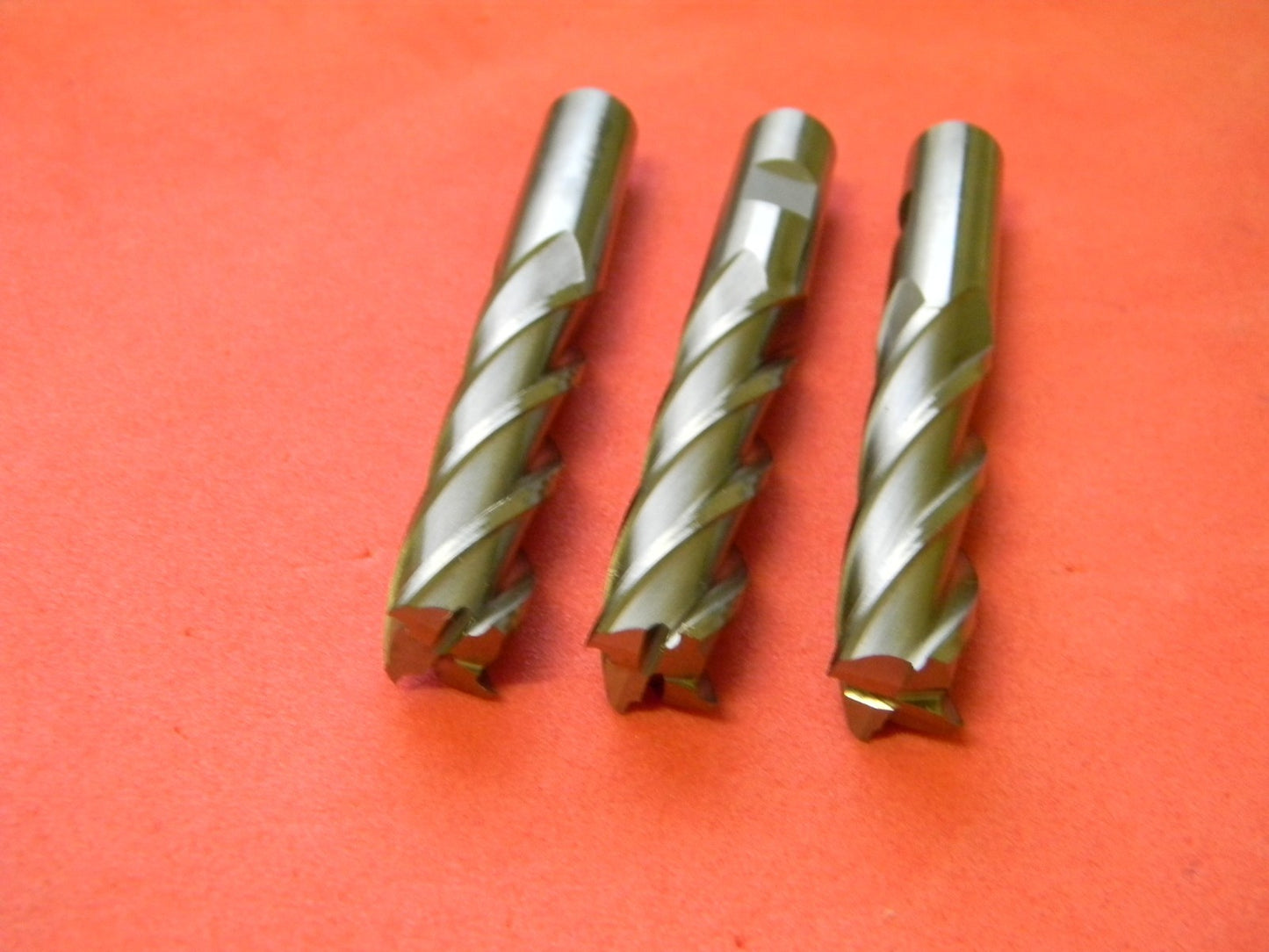 Interstate 10791040 5/8"x 5/8"x 2-1/2"x 4-5/8" 4F HSS Spiral RH M2 CC End Mills