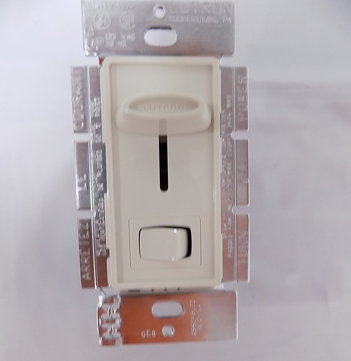 Lutron Skylark SFSQ-LF-LA 3-Speed Fan Control w On/Off Light Switch Light Almond
