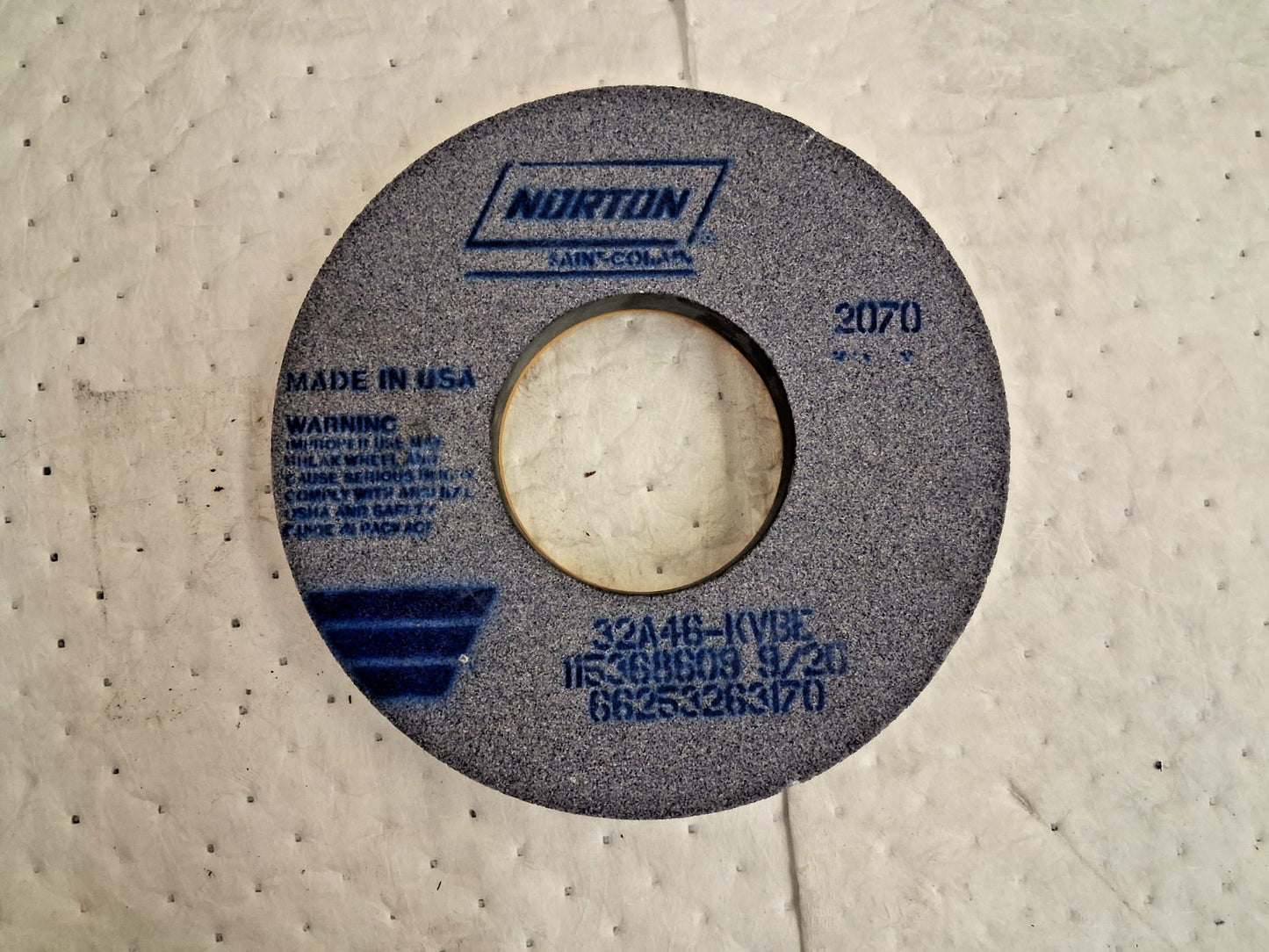 Norton Surface Grinding Wheel 12" Dia 1-1/2" Thick 46 Grit 66253263170