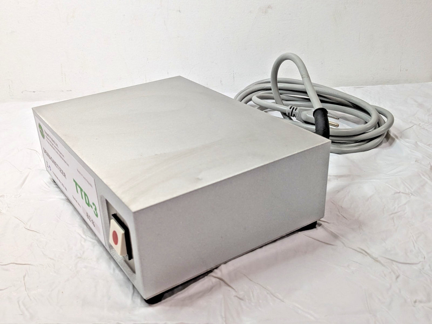 MPI Table Top Demagnetizer 9.8"W x 7.1"L x 3.4"H 110V/60Hz TTD-3