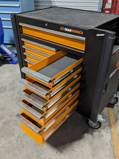 Gearwrench Mobile Work Station Tool Box Storage Cabinet 11 Drawer 83169 Used