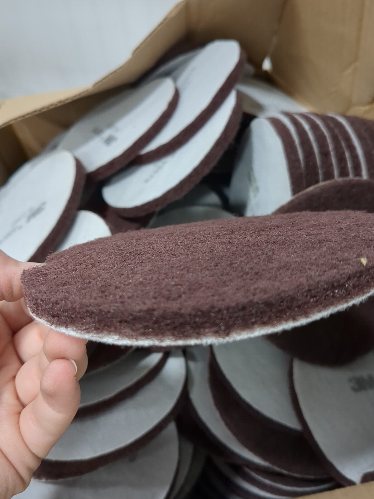 3M Hook & Loop Disc approx 100-150pc: 5" Disc Dia, Aluminum Oxide 7100138331