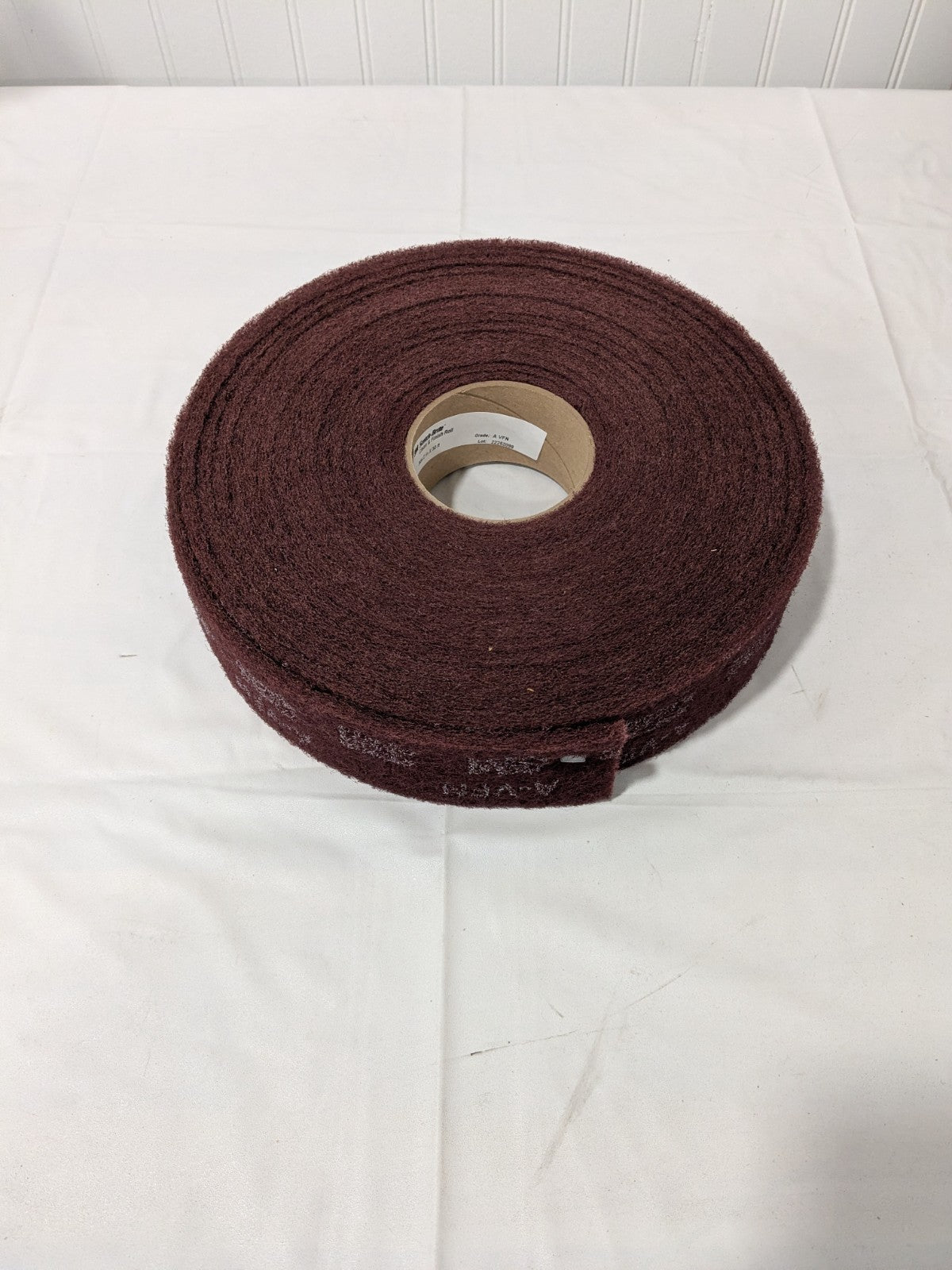 3M Non-Woven Roll: Aluminum Oxide, 2" Wide, 30' Long 7000121074
