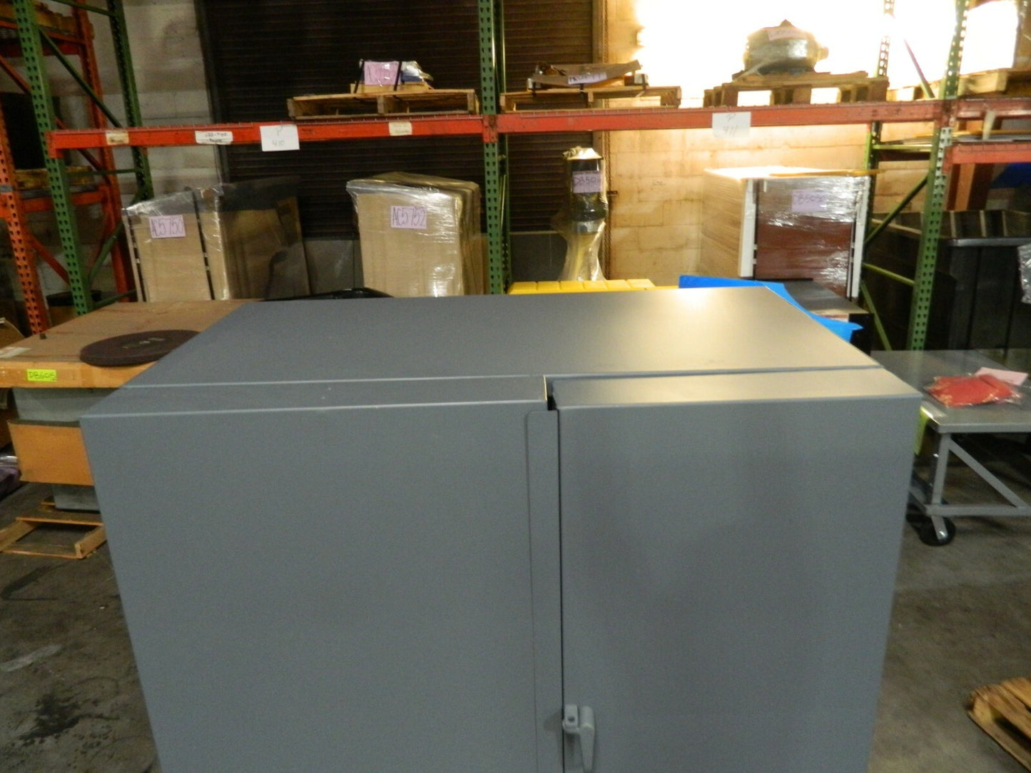Lyon Storage Cabinet 1 Shelf 70 Bin 60" x 36-1/2" x 60" High DD1102F