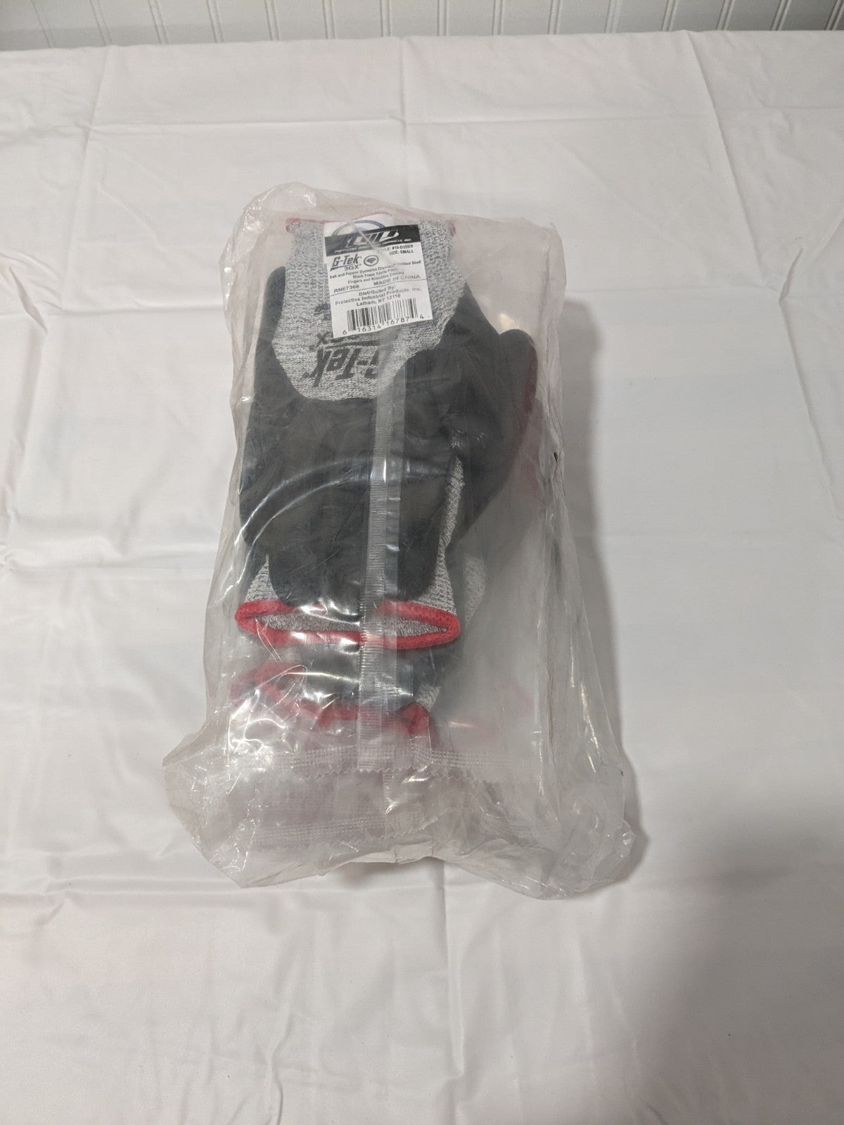 PIP Nitrile Gloves: G-Tek® 3GX® Size Small Qty 12 Pairs 19-D355/S