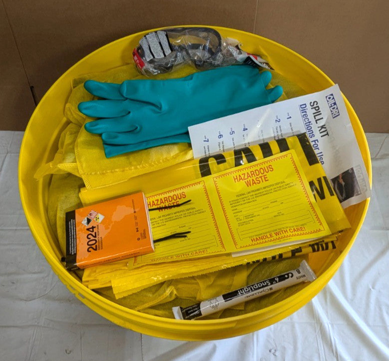 OIL-DRI Spill Kit for Chemical & Hazardous Materials  20 Gal Capacity  L90894