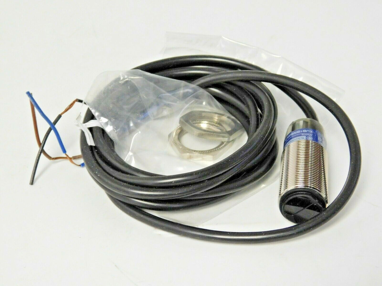 Schneider Telemecanique Photo-Electric Sensor 4m 12 to 24VDC 014882 XUB1BNBNL2