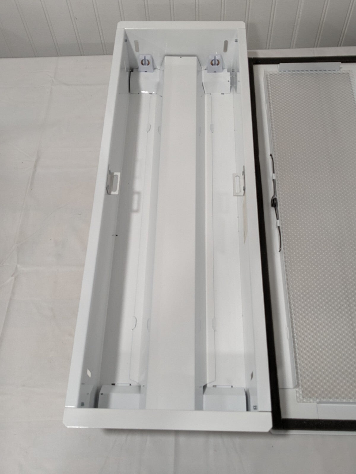 Encore Ceiling Light 120 Volt 60 Hertz 26" Long 9" Wide E5217