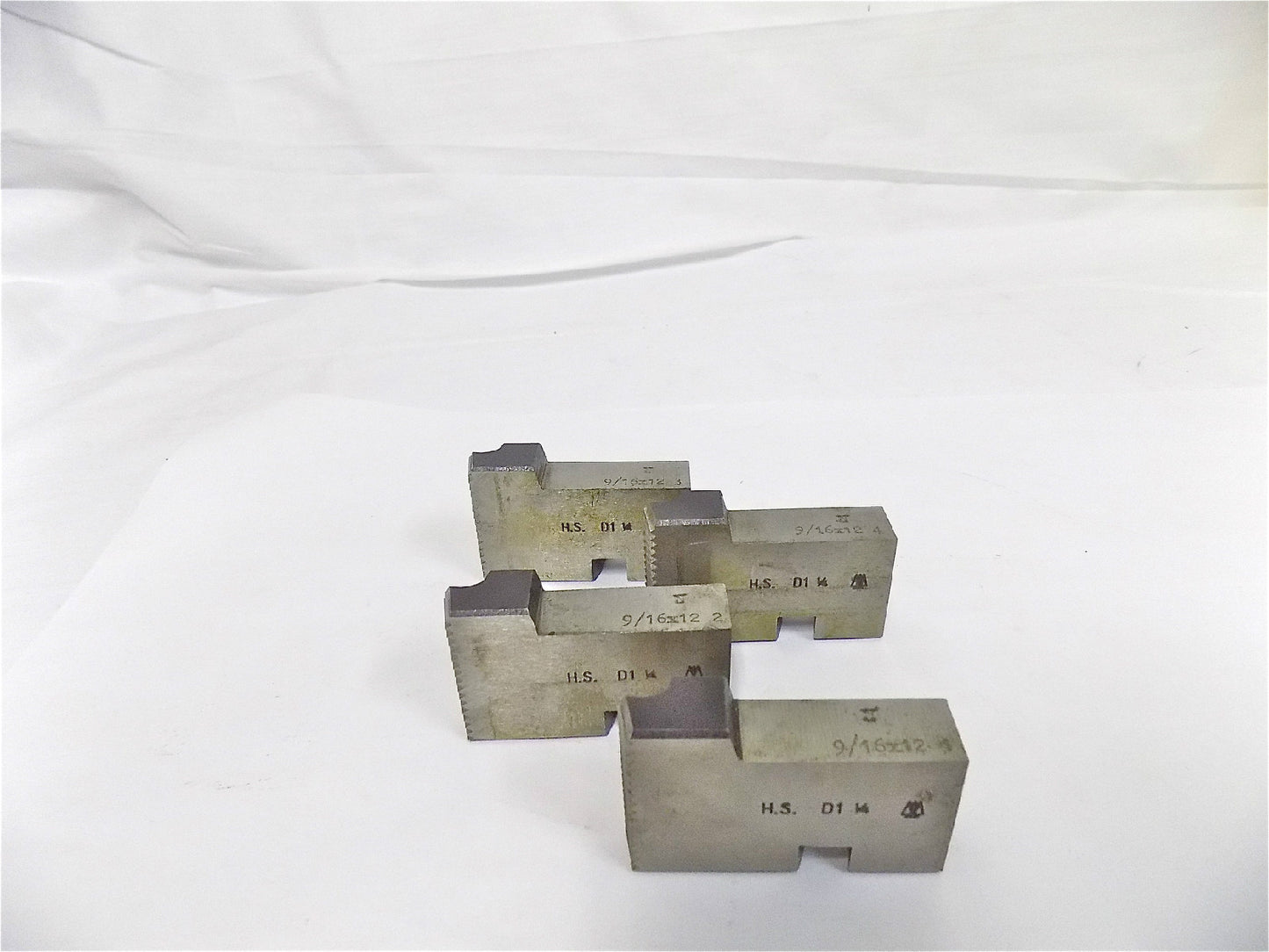 Shaviv 2gg2u03612013-p 9/16" - 12 Hss Thread Chasers Rh Unc 1-1/4" Qty. 4