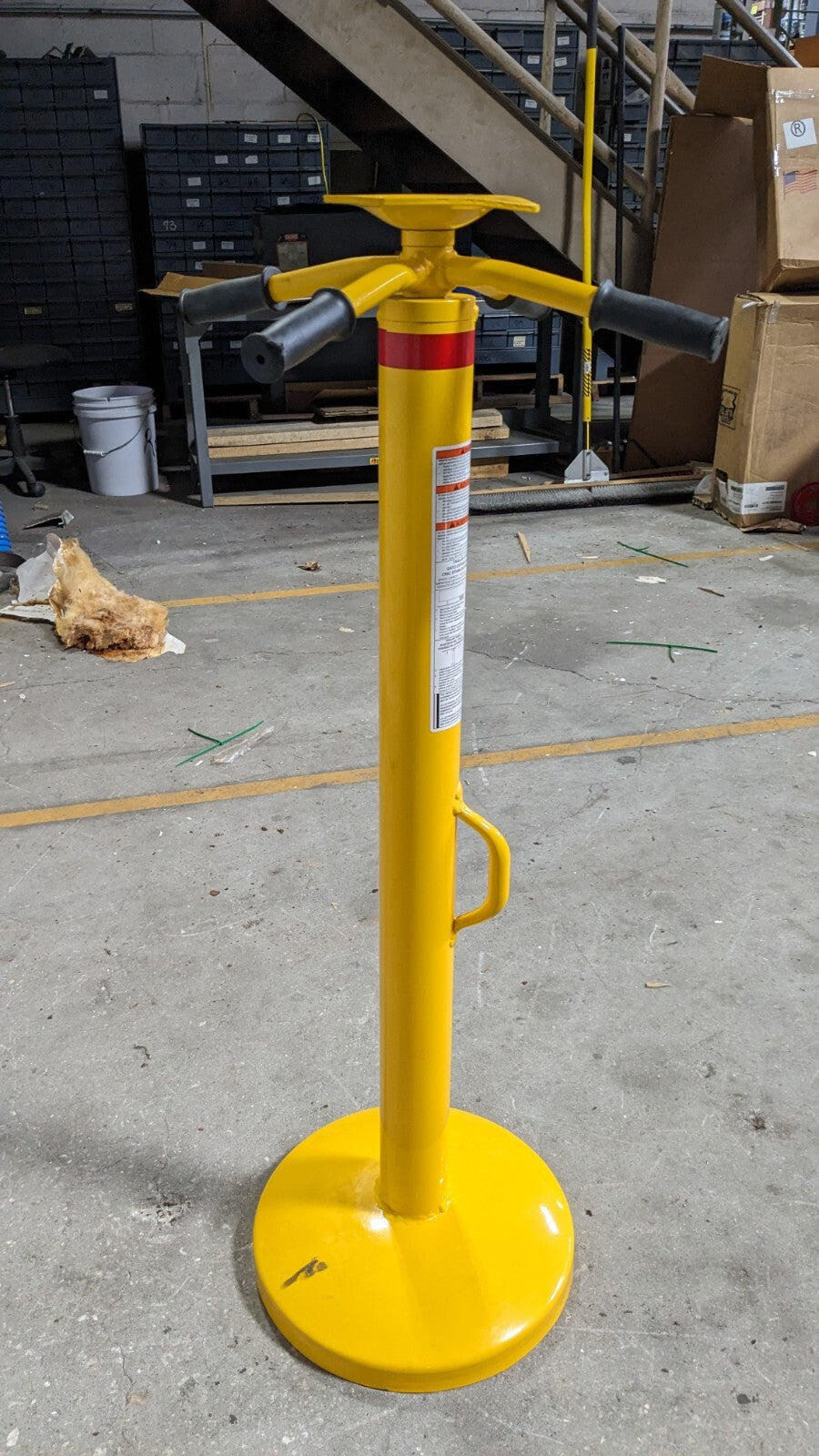 Vestil Trailer Stabilizing Jack 50,000 lb Static Capacity 44" - 51" Height SJ-35