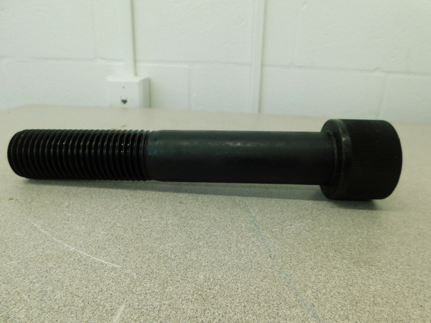 Pro-Grade 1-1/2 - 6 UNC Hex Socket Cap Screw 	-33722-8