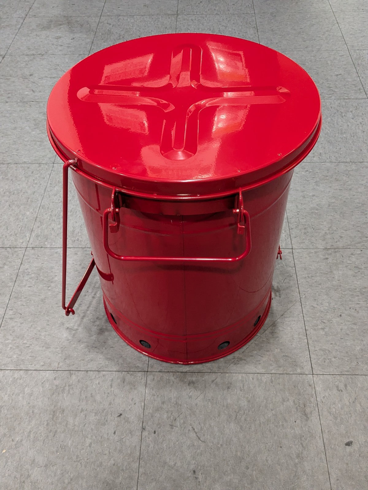 JUSTRITE Oily Waste Can: 10 gal, Steel, Foot Operated 09308