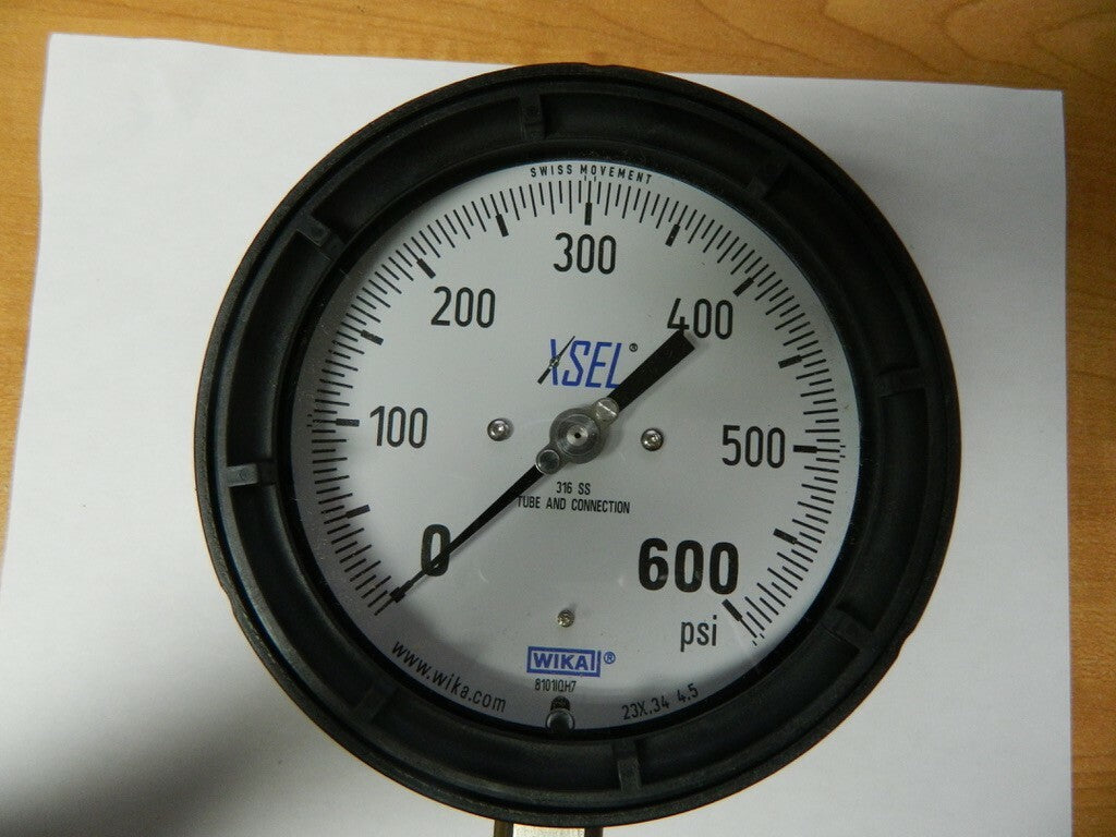 WIKA 4-1/2" Dial, 1/4 Thread, 0-600 Scale Range, Pressure Gauge