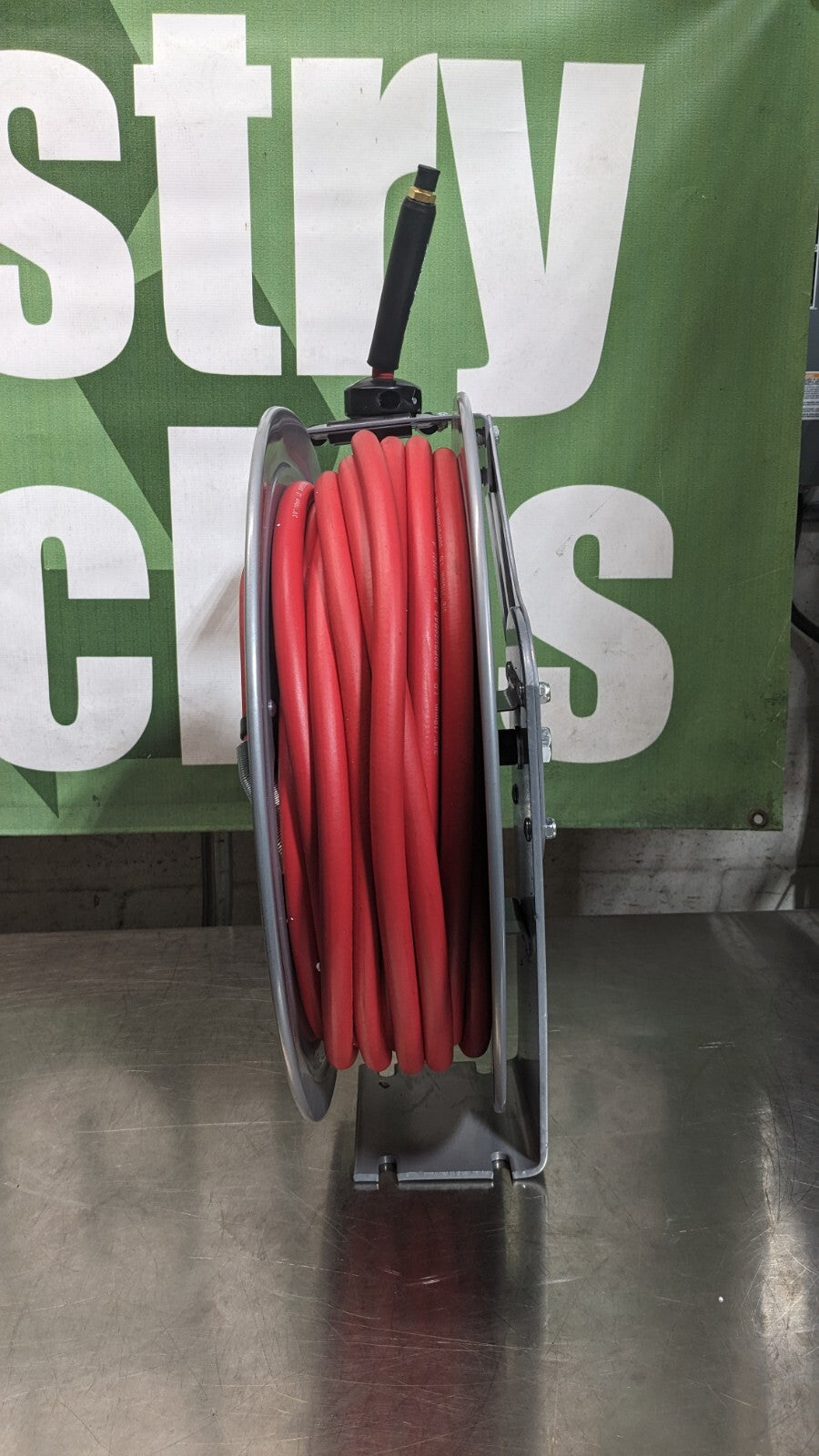 PRO-SOURCE Hose Reel with Hose 3/8" ID x 50' Spring Retract 300 psi Damaged