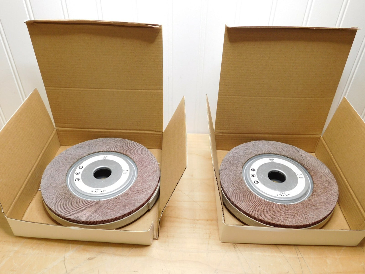 Tru-Maxx Unmounted Flap Wheels A/O 8" x 1" x 1" 60 Grit 4500RPM QTY 2 87662276