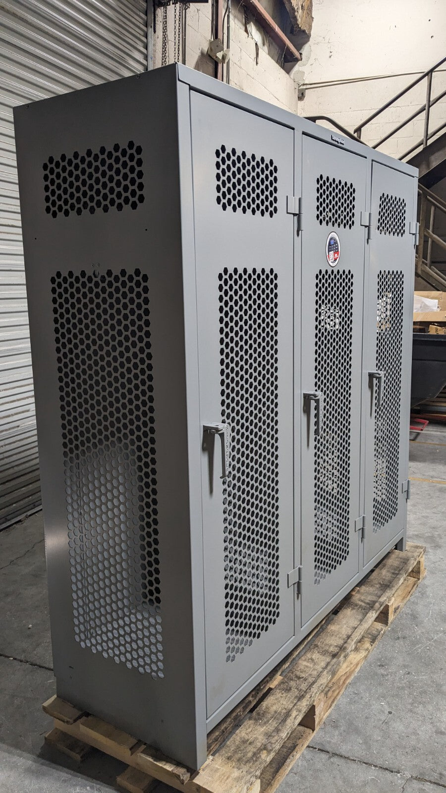 Strong Hold 66-3H-24-1T-L Industrial Storage Locker 14-Ga. Steel 75 x 72 x 24