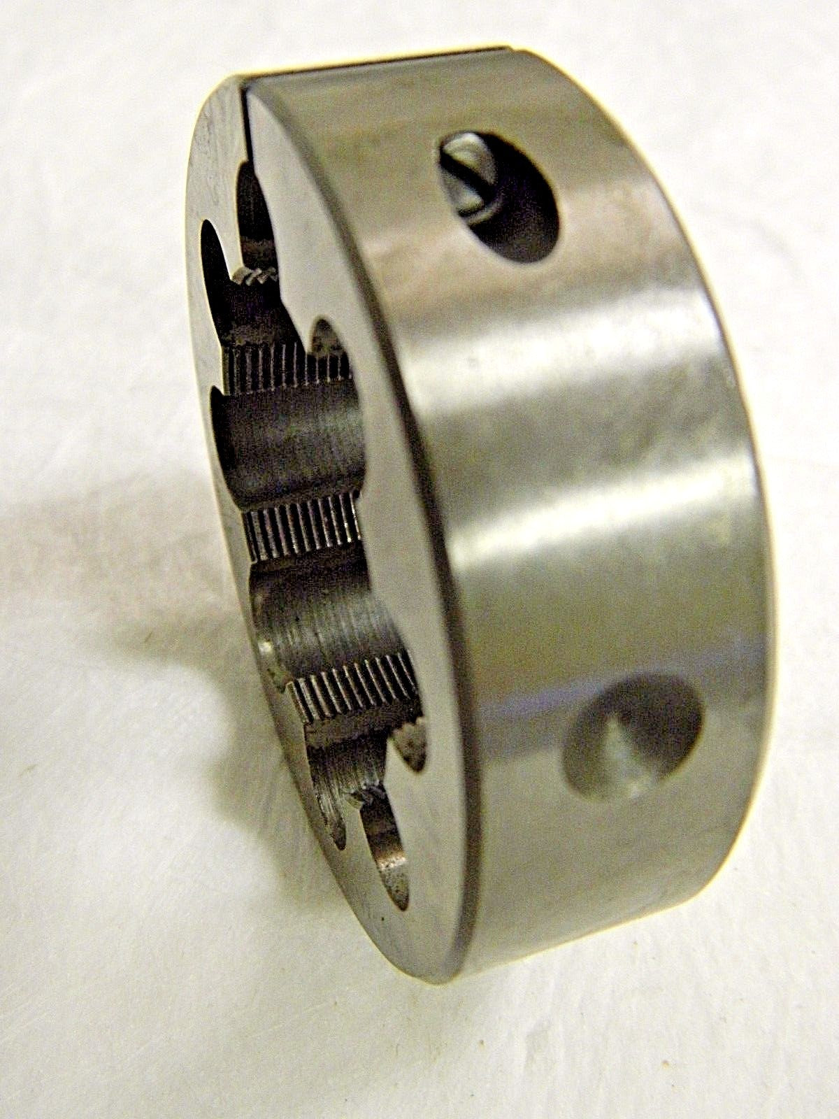 Adjustable Round Split Die HSS 1-1/2"-27 Thread 03947280