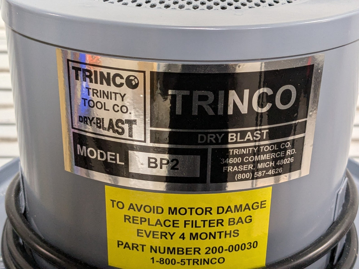 Trinco Model 36 Sandblast Cabinet w/ Dust Collector 36" x 24" x 23" Workspace