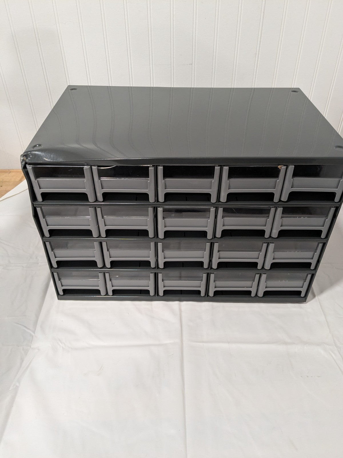 Akro-Mils 20 Drawer, Small Parts Modular Steel Frame Storage Cabinet 19320