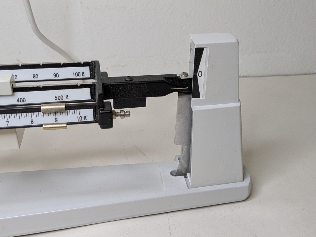Ohaus 700/800 Series Mechanical Triple Beam Balance 610g Capacity