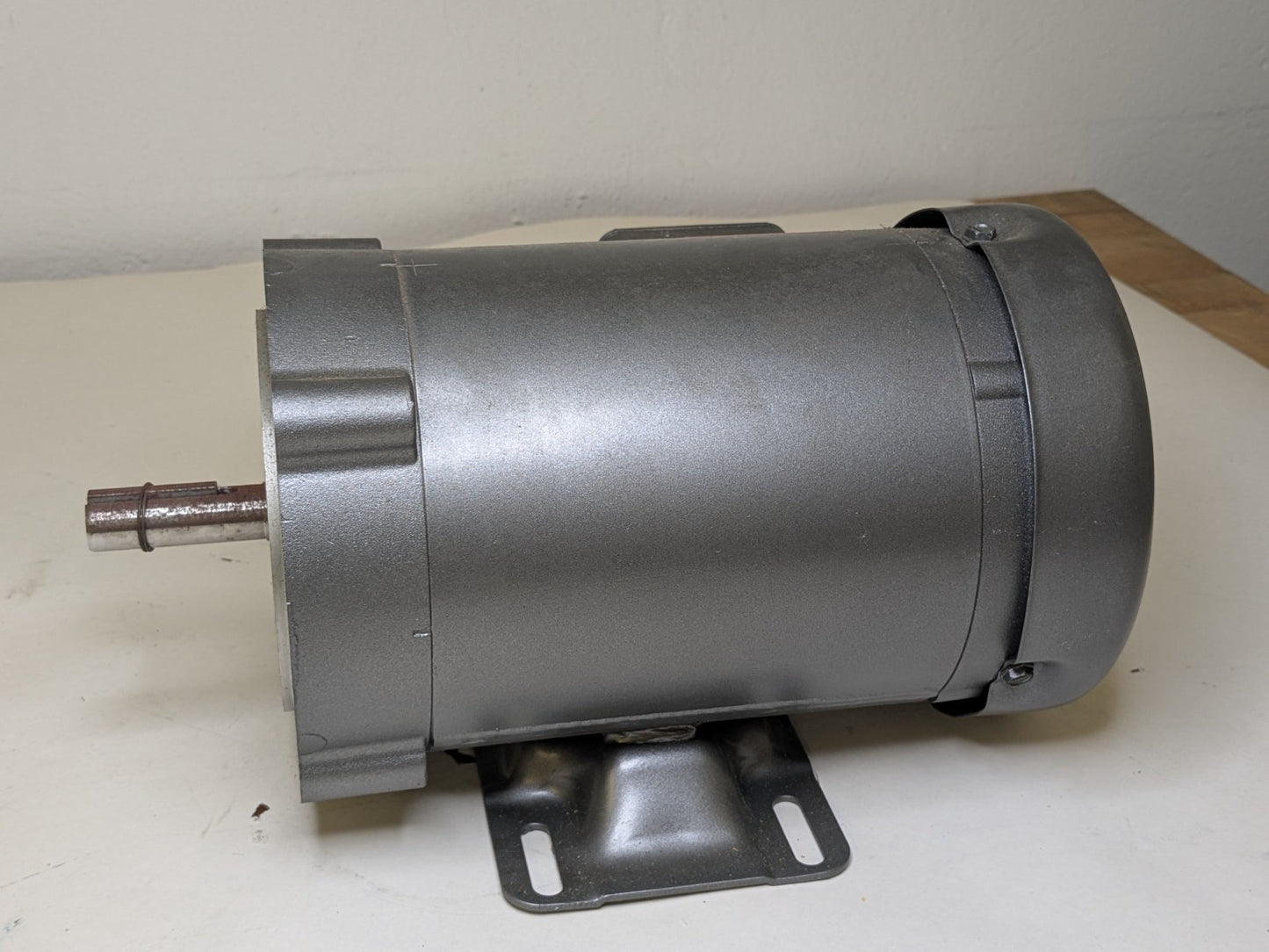 Baldor Industrial Motor 56C 3/4 HP 1725 RPM 208-230/460v 3 Phase CM3542